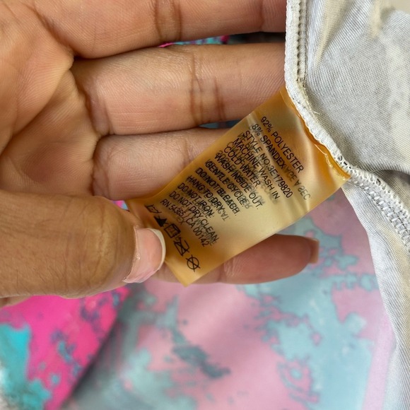 Peter Nygard Womens Top Small S Ladies Graphic Print Tee Ethnic Blouse - Picture 3 of 5